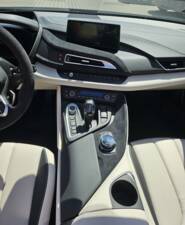 Image 8/18 of BMW i8 Roadster "The Last 18" (2020)