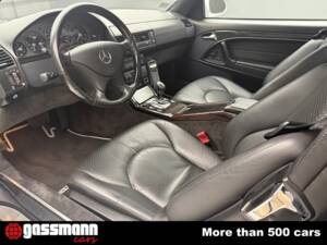 Bild 10/15 von Mercedes-Benz SL 320 (2001)