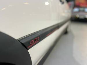 Image 33/50 de Volkswagen Golf III 2.0 16V GTI (1997)