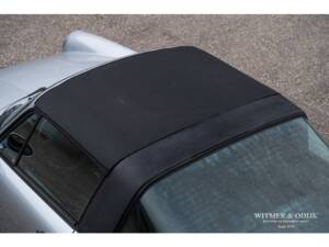 Bild 17/27 von Porsche 911 Carrera 2 (1992)