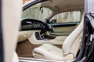 Afbeelding 32/50 van Jaguar XKR (1998)