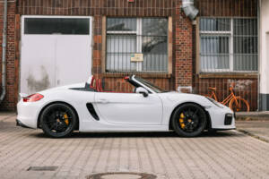 Image 17/70 of Porsche Boxster Spyder (2015)