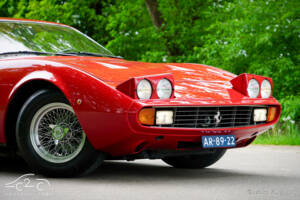 Image 39/80 de Ferrari 365 GTC&#x2F;4 (1972)