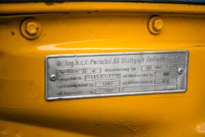 Image 28/50 de Porsche 911 RSR 3.0 (1975)