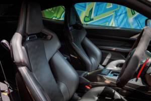 Image 38/41 of BMW M4 CSL (2022)