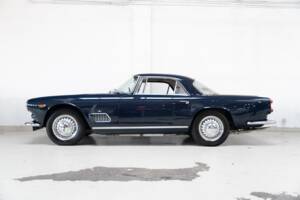 Bild 3/41 von Maserati 3500 GTI Touring (1962)