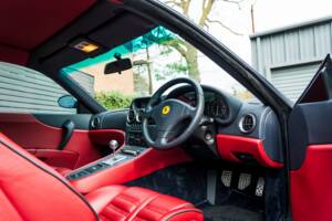 Bild 49/66 von Ferrari 550 Maranello (2000)