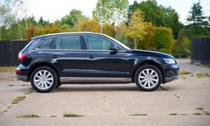 Bild 2/50 von Audi Q5 3.2 FSI (2013)