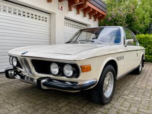 Image 8/20 of BMW 2800 CS (1970)