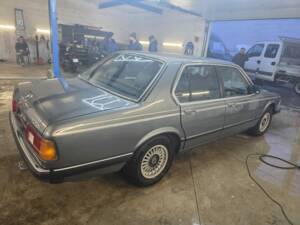 Bild 5/5 von BMW 728i (1983)