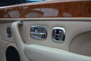 Bild 82/86 von Bentley Continental R (1997)