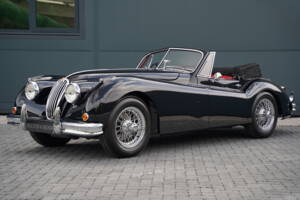 Image 4/50 of Jaguar XK 140 DHC (1956)
