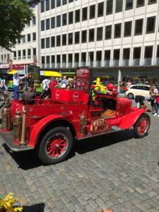 Image 3/8 of Ford Model T Firetruck (1926)