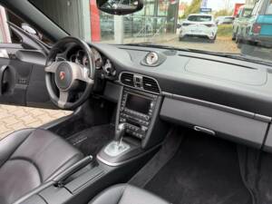 Bild 15/15 von Porsche 911 Carrera 4S (2010)