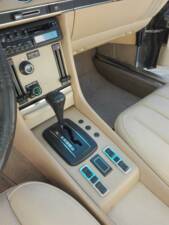 Bild 22/50 von Mercedes-Benz 280 SLC (1976)