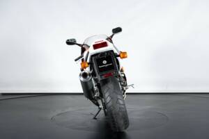 Image 3/42 de Honda RVF 750 (1994)