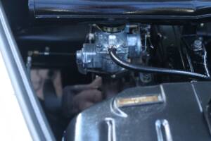 Image 48/50 of SIMCA 8 Sport (1950)