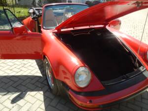 Imagen 51/85 de Porsche 911 Carrera 3.2 (1986)