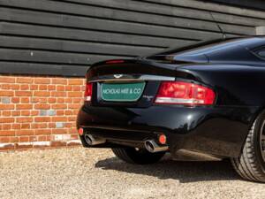 Image 45/75 of Aston Martin V12 Vanquish S (2007)