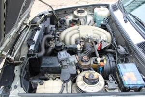 Image 23/32 de BMW 325ix (1990)