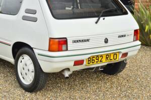 Image 16/35 of Peugeot 205 (1985)