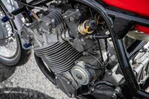 Bild 29/50 von Honda RC 173 (1966)