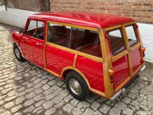 Image 17/24 of Morris Mini Traveller (1968)