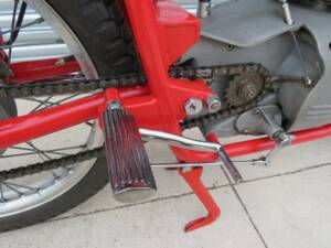 Image 27/43 de MV Agusta 175 CS Sport Disco Volante (1955)
