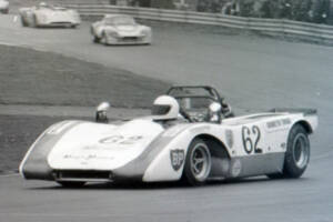 Image 24/27 of Lola T212 (1971)