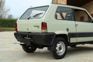 Bild 13/44 von FIAT Panda 4x4 1,0 (1987)