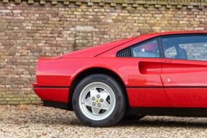 Bild 42/50 von Ferrari 328 GTB (1989)