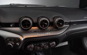 Imagen 30/40 de Ferrari F12berlinetta (2014)