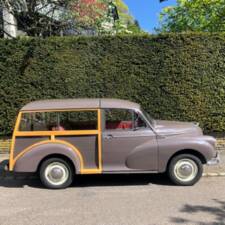 Image 1/17 of Morris Minor 1000 Traveller (1962)