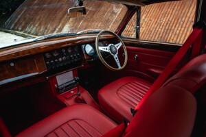 Bild 34/51 von Jaguar 240 (1968)