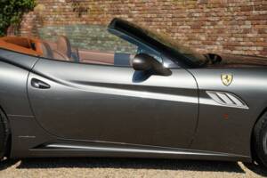 Bild 37/50 von Ferrari California (2010)