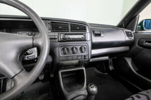 Image 17/50 de Volkswagen Golf III Cabrio 1.8 (1998)