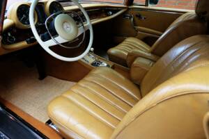 Immagine 12/79 di Mercedes-Benz 280 SE 3,5 (1970)