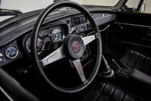 Bild 9/50 von MG MGB (1973)
