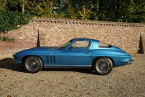 Bild 48/50 von Chevrolet Corvette Sting Ray (1966)
