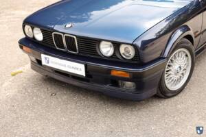 Image 32/82 of BMW 325ix (1989)