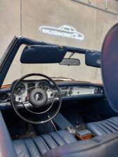 Immagine 14/25 di Mercedes-Benz 280 SL (1968)