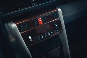 Image 9/15 of Mercedes-Benz E 420 (1995)