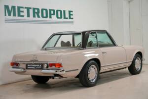 Image 8/24 of Mercedes-Benz 280 SL (1970)