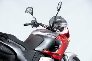 Immagine 37/50 di Aprilia DUMMY (2004)