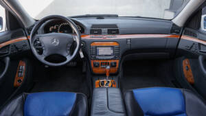 Image 12/51 of Mercedes-Benz S 65 AMG L (2004)