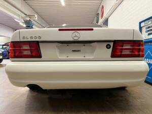 Image 14/17 de Mercedes-Benz SL 500 (1999)