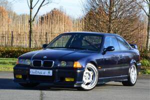 Bild 1/50 von BMW 323i (1998)