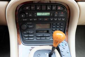 Image 34/60 de Daimler Super V8 (2000)