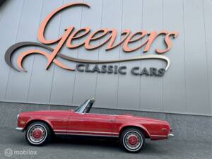 Imagen 2/6 de Mercedes-Benz 280 SL (1968)