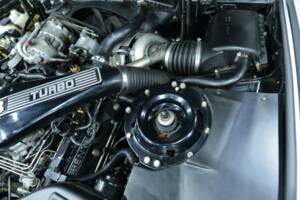 Image 38/50 of Bentley Continental R (1992)